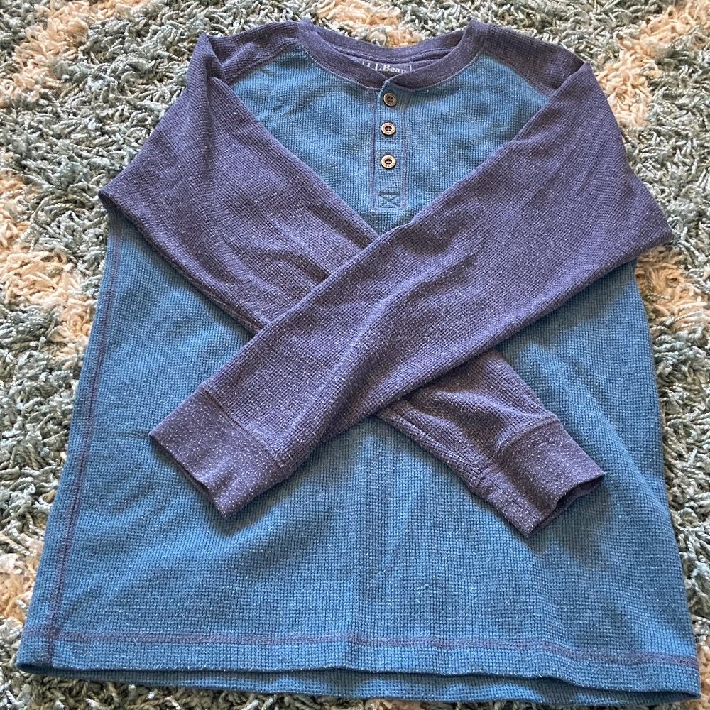 L.L. Bean blue ribbed long sleeved tee shirt half buttoned